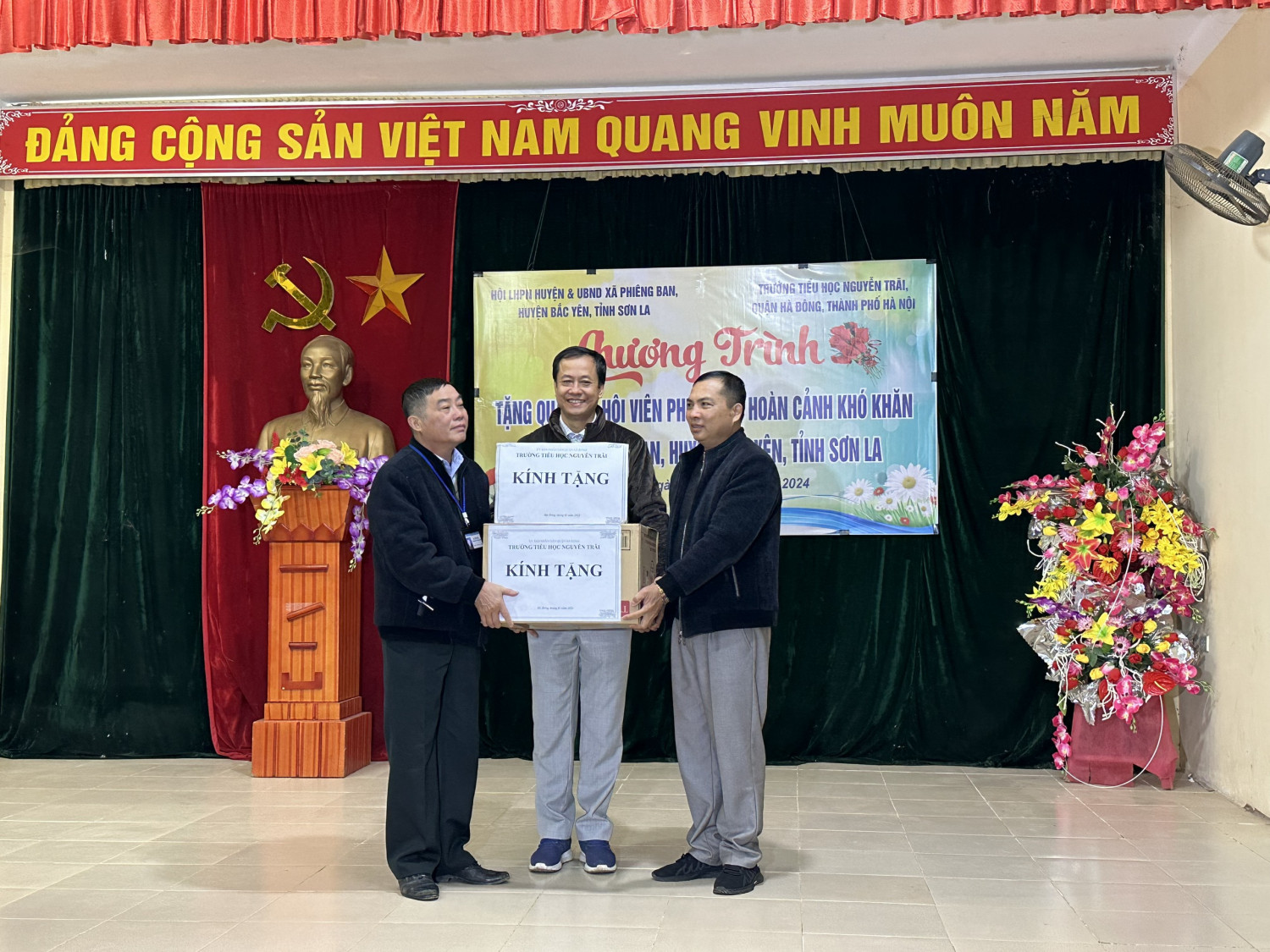 z5063762136137 aa8ded9d39deed9c31fbbccf3b9c1f40