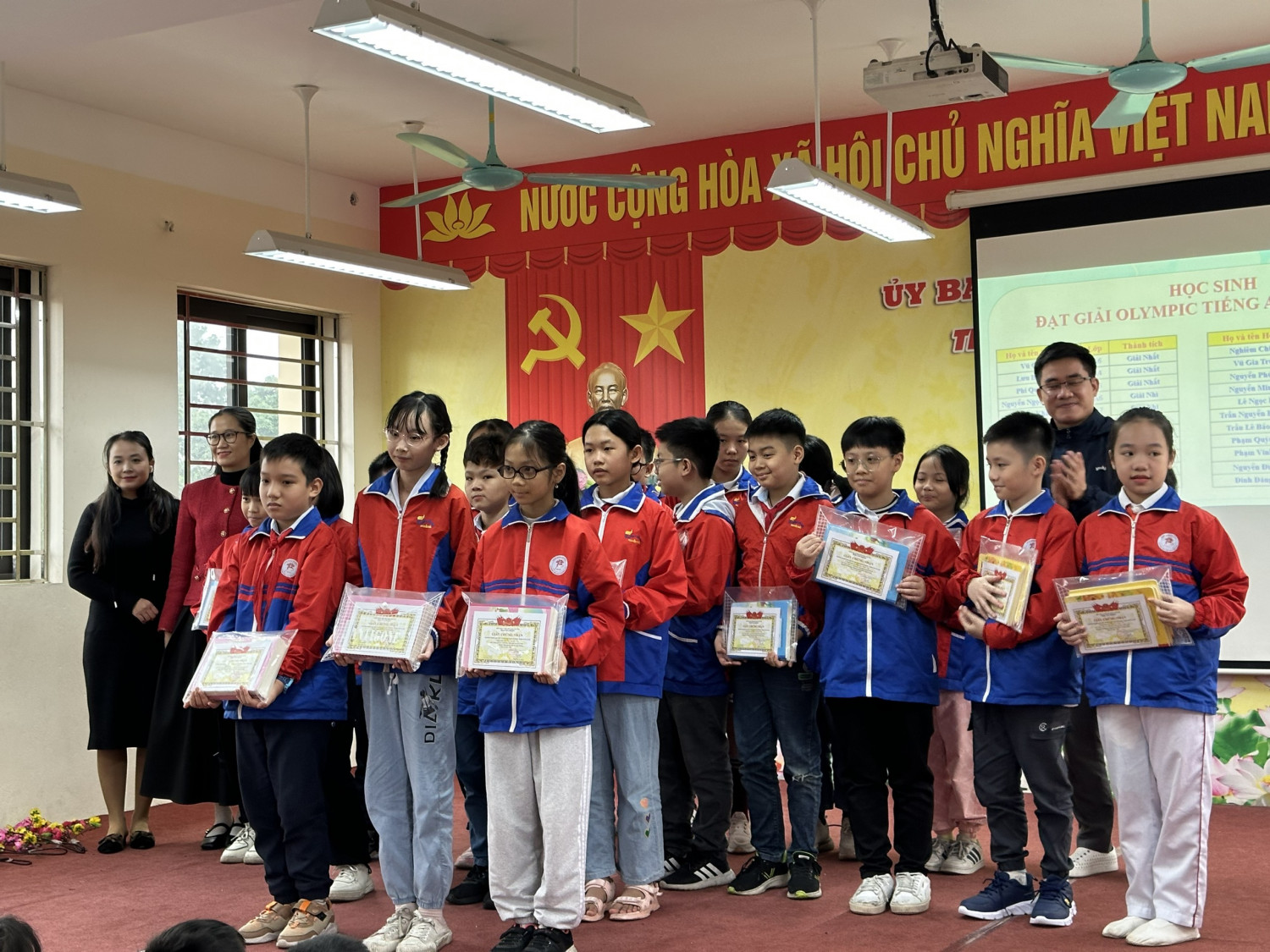 z5060216715288 4f34d3bad2e915e701a6884782b9713e