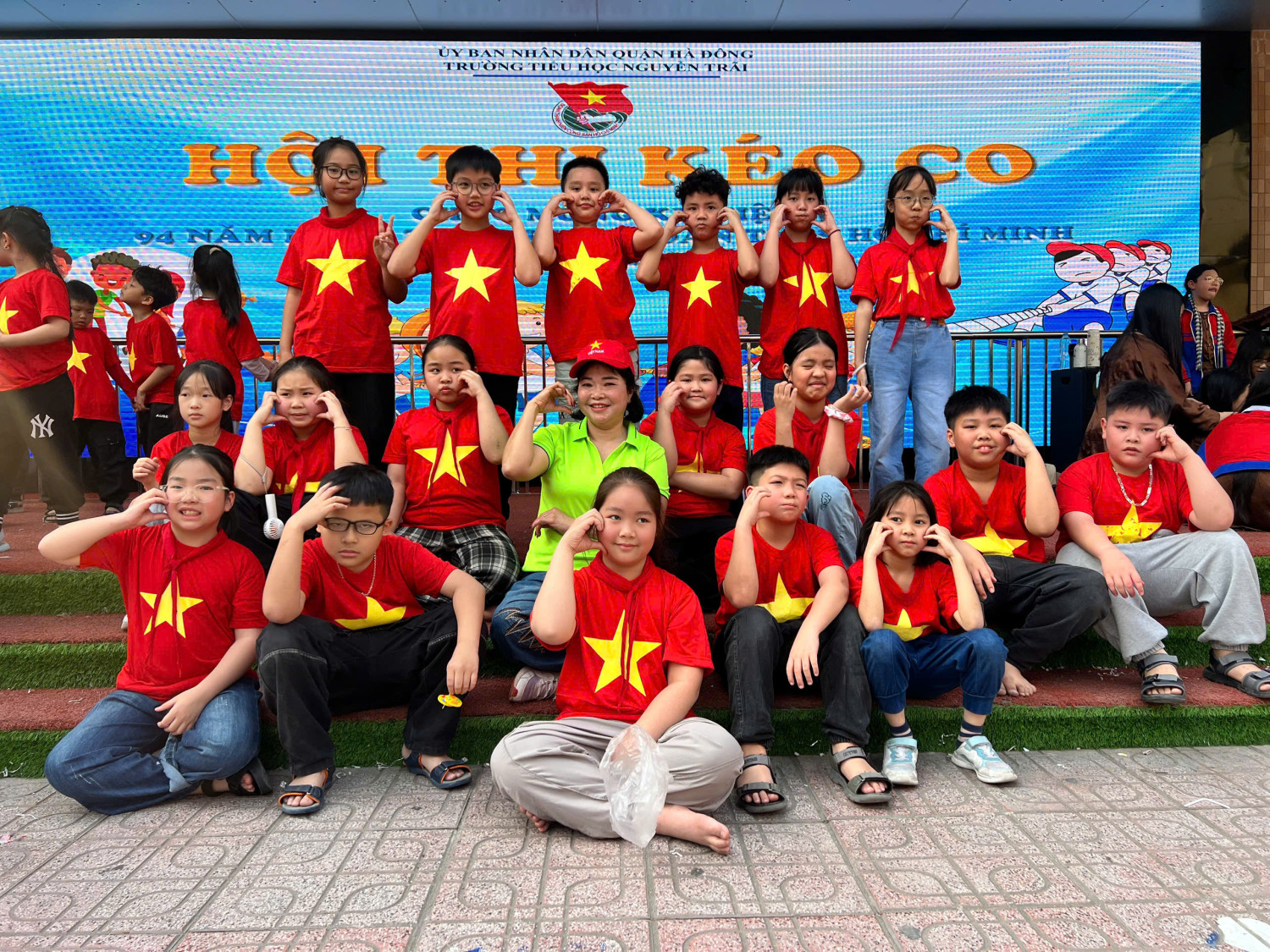 Hội thi Kéo co chào mừng 94 năm ngày thành lập Đoàn TNCS Hồ Chí Minh